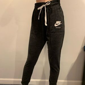 Nike joggers